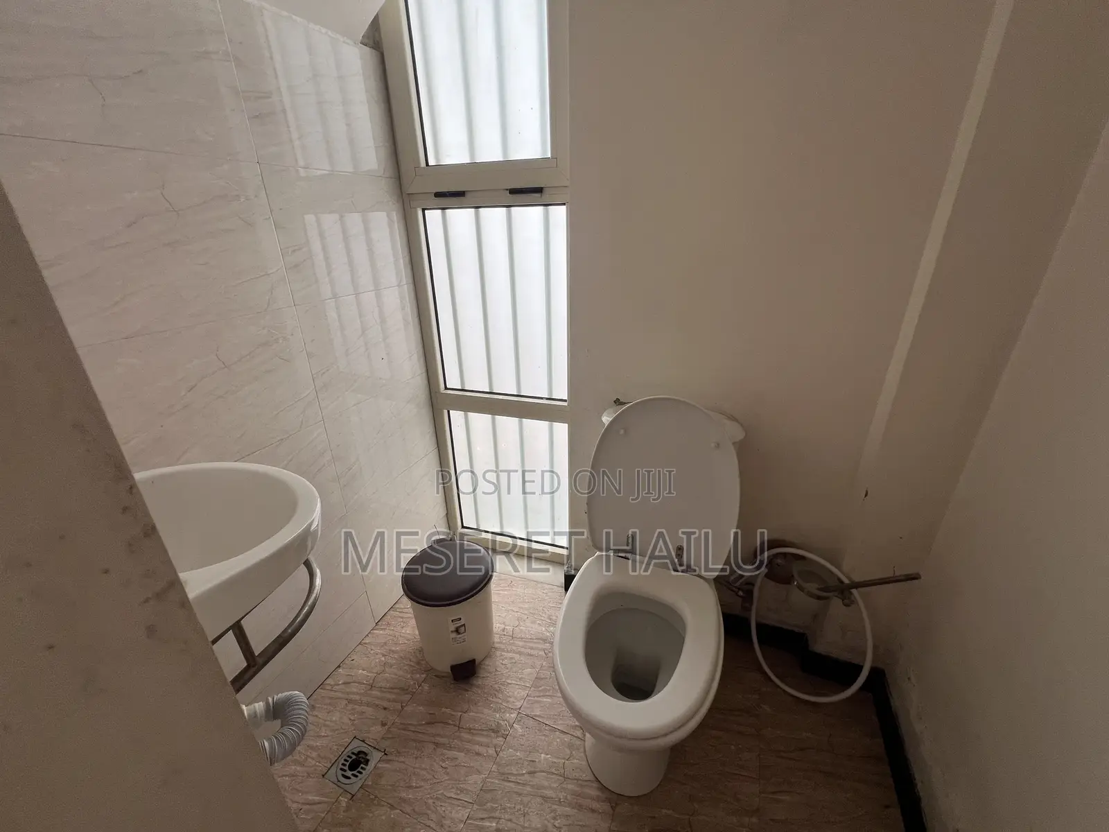Furnished 5bdrm House in Bola, Bole for rent