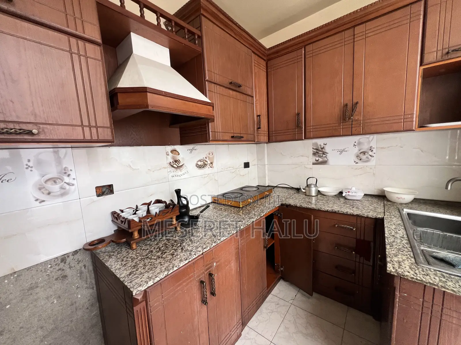 Furnished 5bdrm House in Bola, Bole for rent