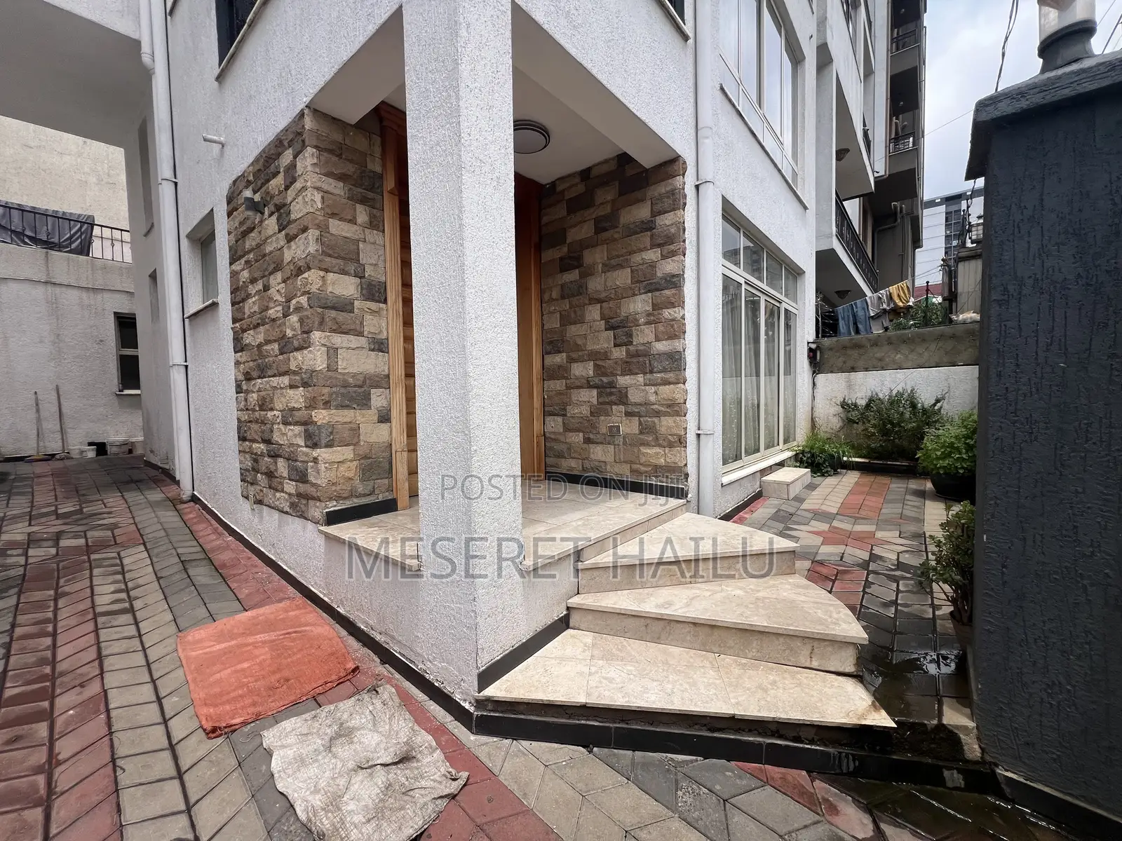 Furnished 5bdrm House in Bola, Bole for rent