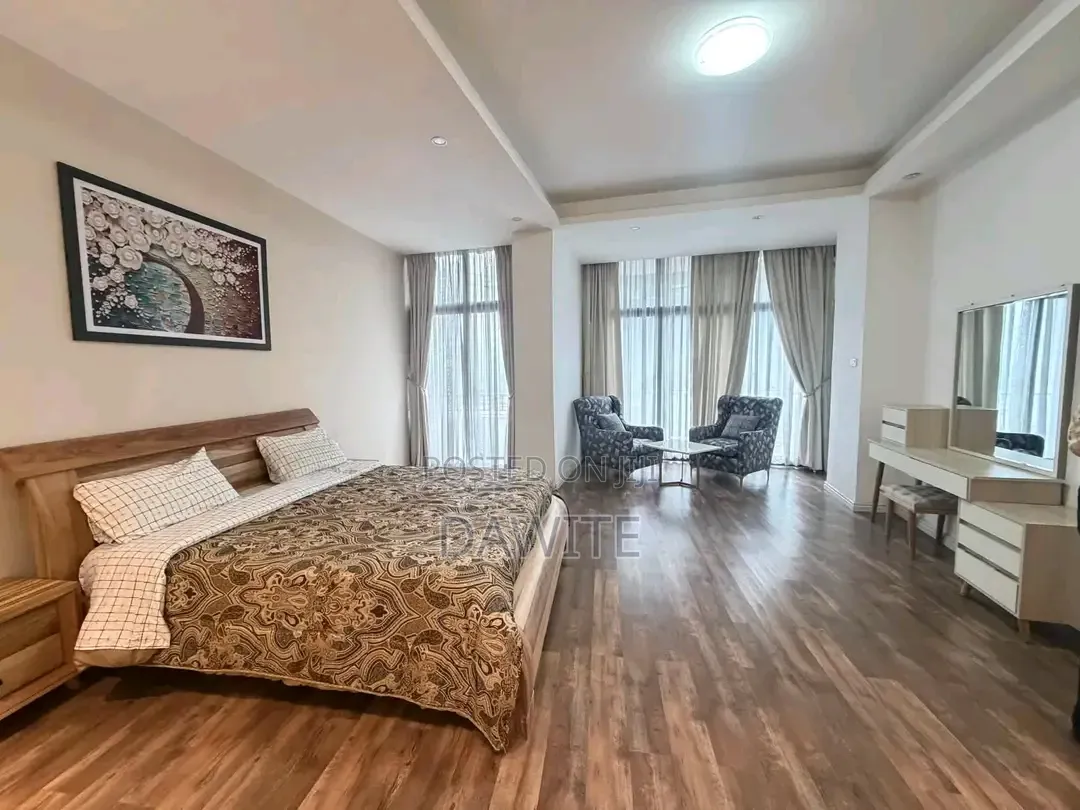Furnished 5bdrm Apartment in የግል, Bole for sale