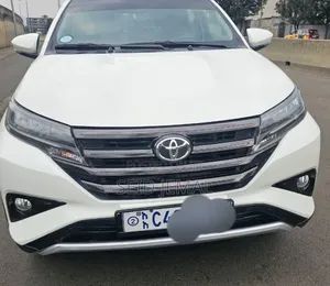 Toyota Rush 2023 White