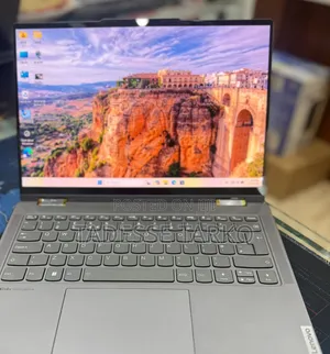 New Laptop Lenovo 16GB AMD Ryzen 7 SSD 512GB