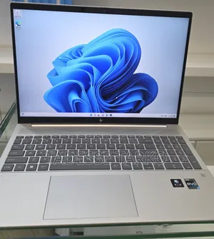 New Laptop HP Pavilion 14 16GB Intel Core i7 SSD 512GB