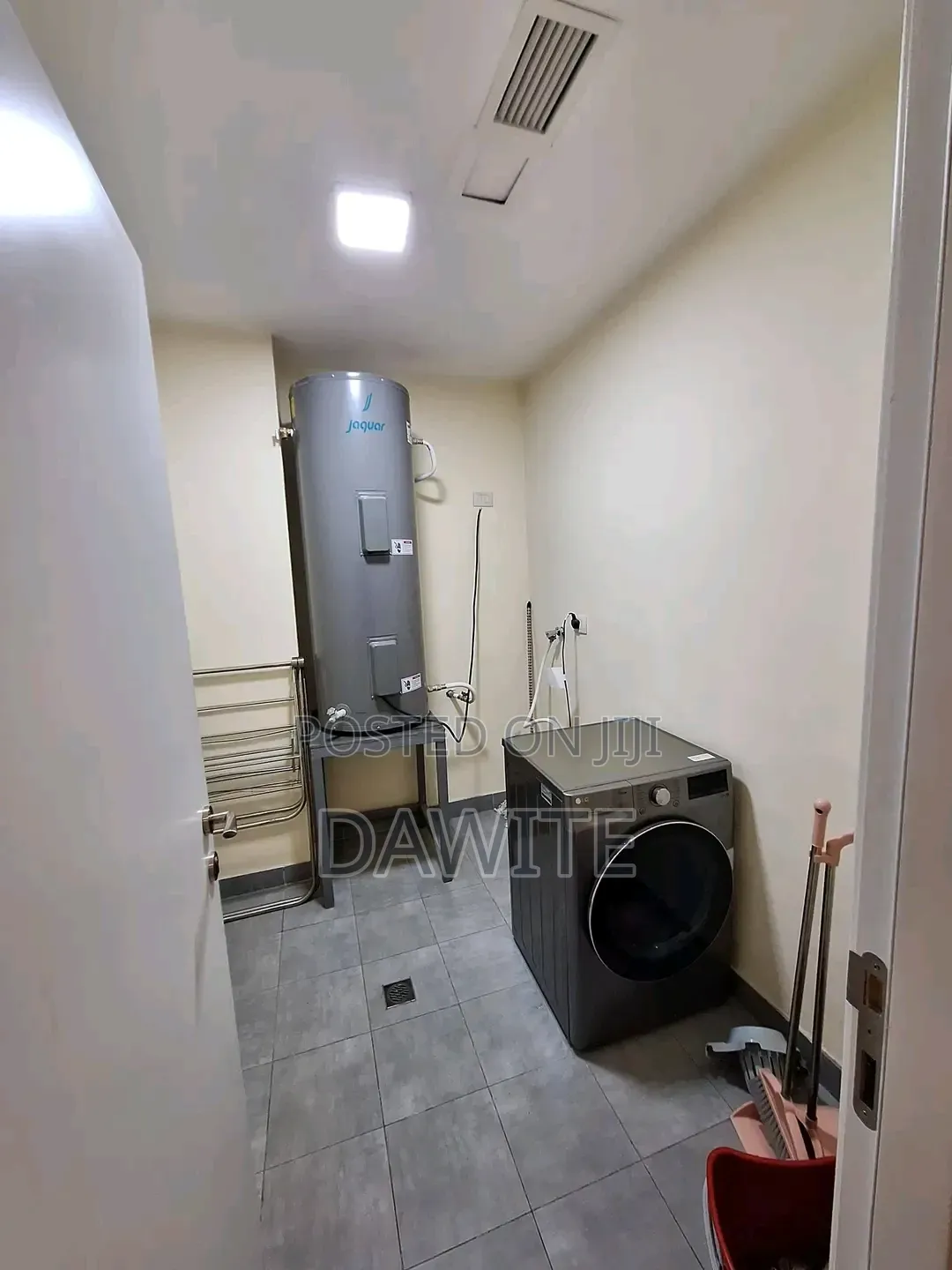 Furnished 4bdrm Apartment in የግል, Bole for sale
