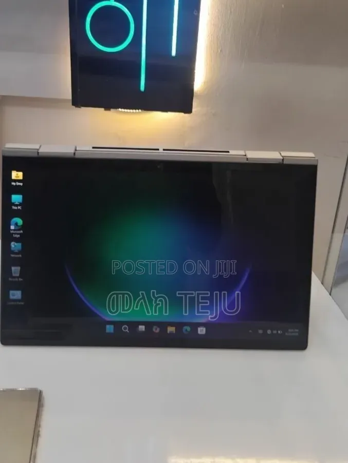 New Laptop HP Envy x360 8GB Intel Core i7 SSD 512GB