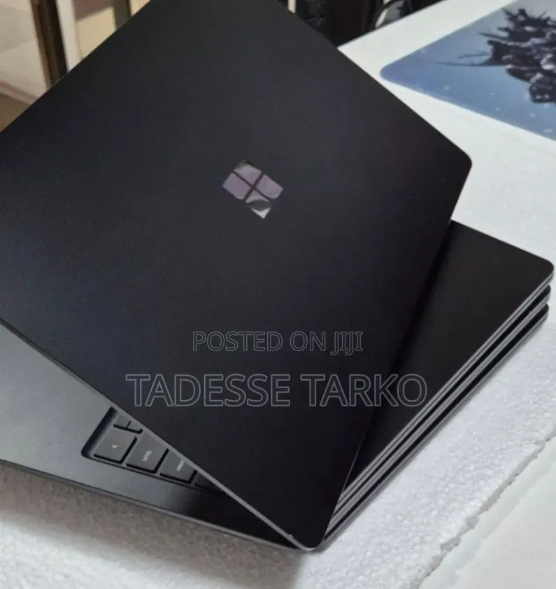 New Laptop Microsoft Surface Laptop 3 16GB Intel Core i5 SSD 256GB