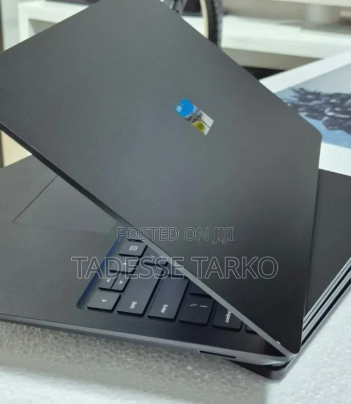 New Laptop Microsoft Surface Laptop 3 16GB Intel Core i5 SSD 256GB