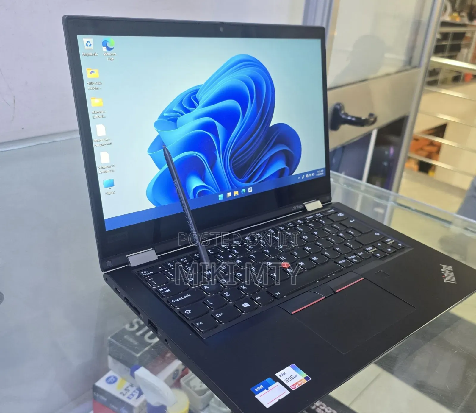 New Laptop Lenovo ThinkPad Yoga 16GB Intel Core i7 SSD 512GB
