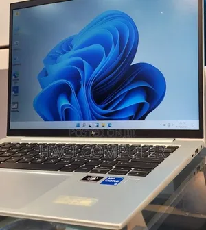 New Laptop HP EliteBook 840 G9 16GB Intel Core i5 SSD 512GB