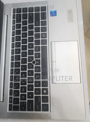 New Laptop HP EliteBook 840 G8 16GB Intel Core i7 SSD 512GB