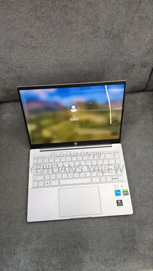 New Laptop HP Pavilion 14-ce3064st 16GB Intel Core i5 SSD 512GB