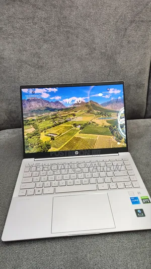 New Laptop HP Pavilion 14-ce3064st 16GB Intel Core i5 SSD 512GB