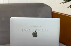 New Laptop Apple MacBook Pro 2020 M1 8GB Apple M1 SSD 512GB