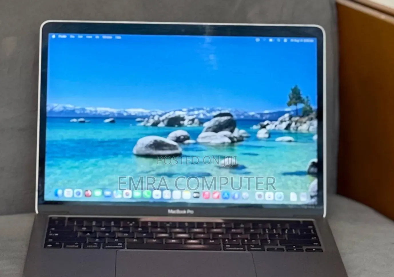 New Laptop Apple MacBook Pro 2020 M1 8GB Apple M1 SSD 512GB