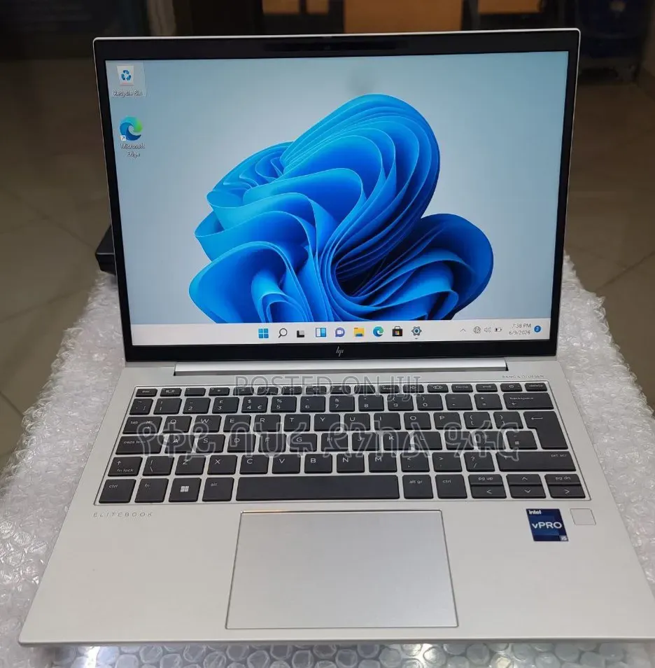 New Laptop HP EliteBook 830 G9 16GB Intel Core i5 SSD 512GB