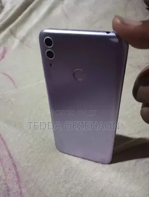 Honor 8C 64 GB Silver