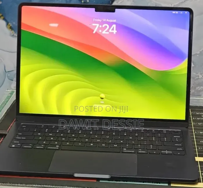 New Laptop Apple MacBook Air 2020 M1 8GB Apple M1 SSD 512GB