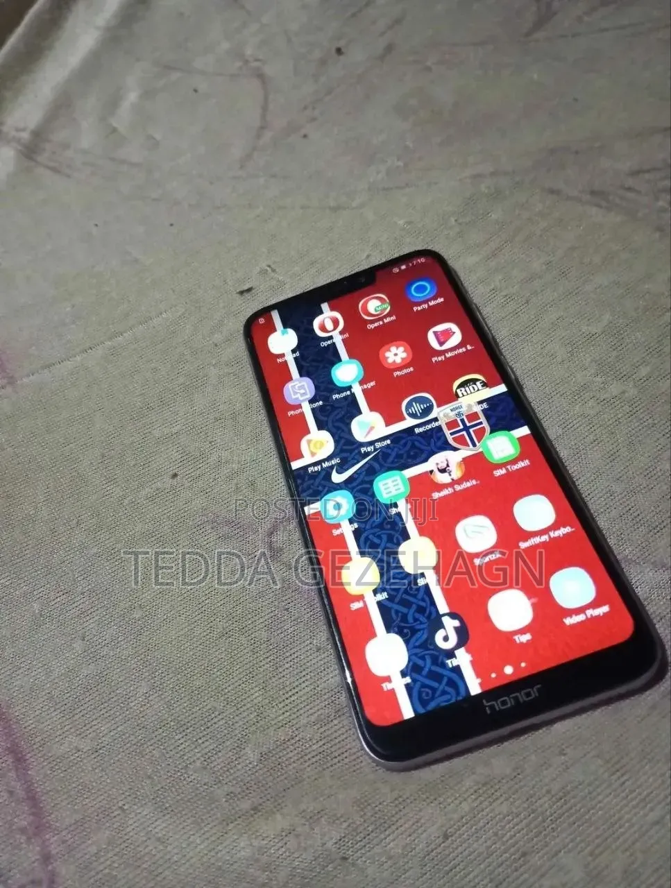 Honor 8C 64 GB Silver