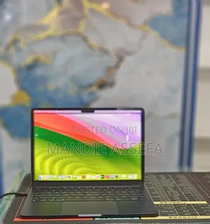 New Laptop Apple MacBook Air 2022 M2 8GB Apple M2 SSD 512GB
