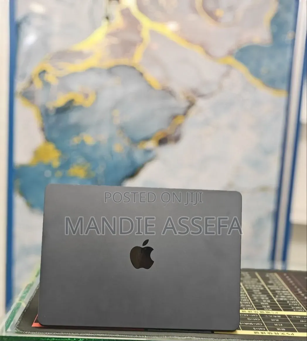 New Laptop Apple MacBook Air 2022 M2 8GB Apple M2 SSD 512GB