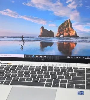 New Laptop HP EliteBook 1040 G8 32GB Intel Core i7 SSD 512GB