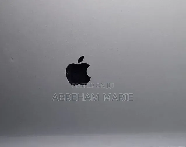 New Laptop Apple MacBook Pro 2017 32GB Nvidia SSD 512GB