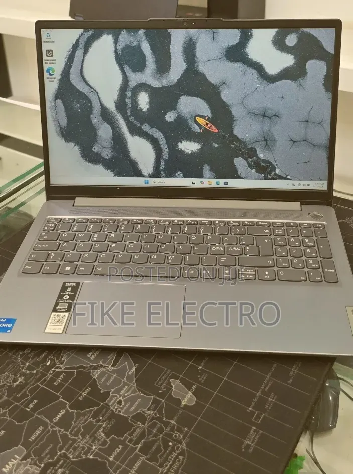 New Laptop Lenovo Ideapad 3 16GB Intel Core i5 SSD 512GB
