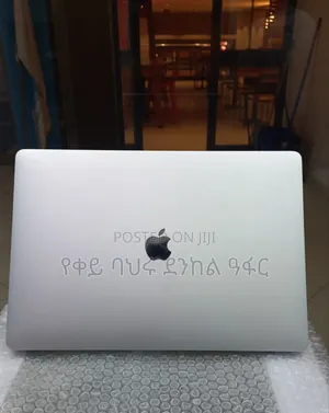 New Laptop Apple MacBook Pro 2018 16GB Intel Core i7 SSD 256GB