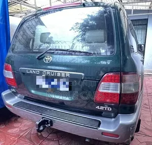 Toyota Land Cruiser 2007 Gray
