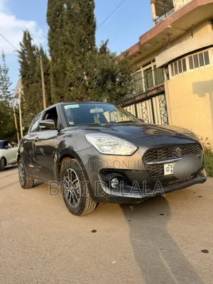 Suzuki Swift 2022 Gray