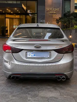 Hyundai Avante 2012 Gray