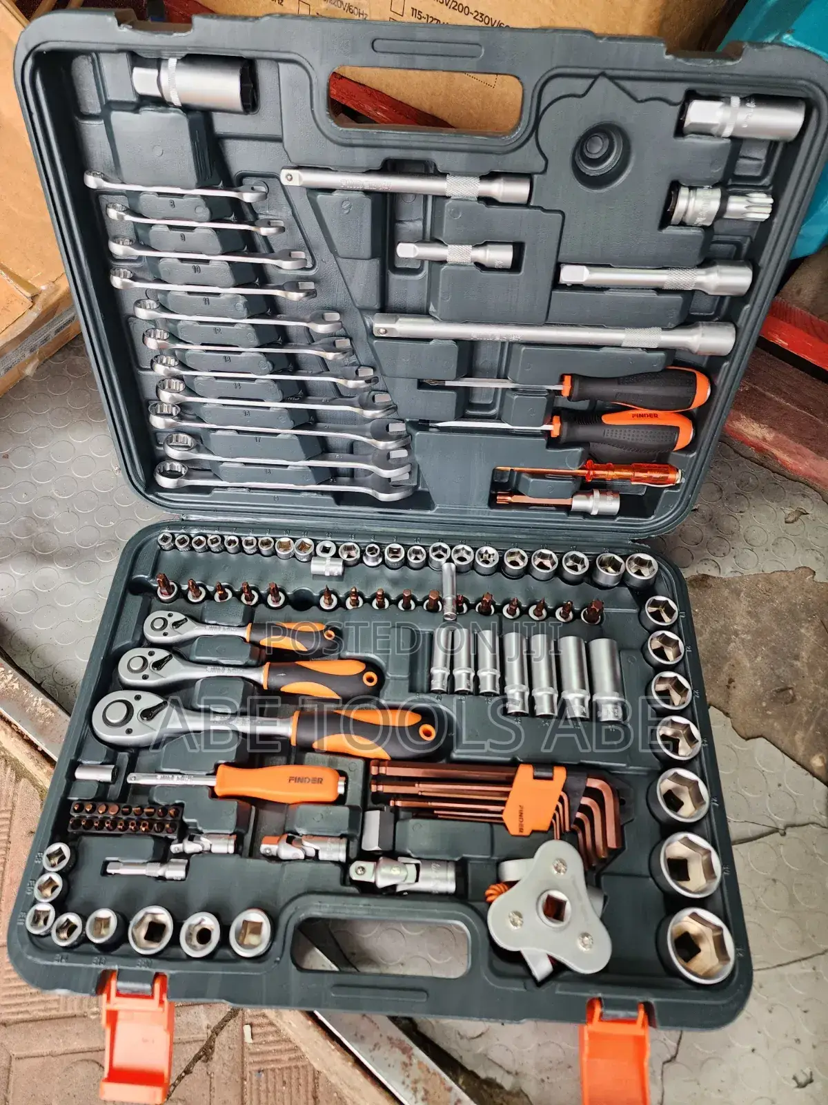 Finder 121pcs Tools Set