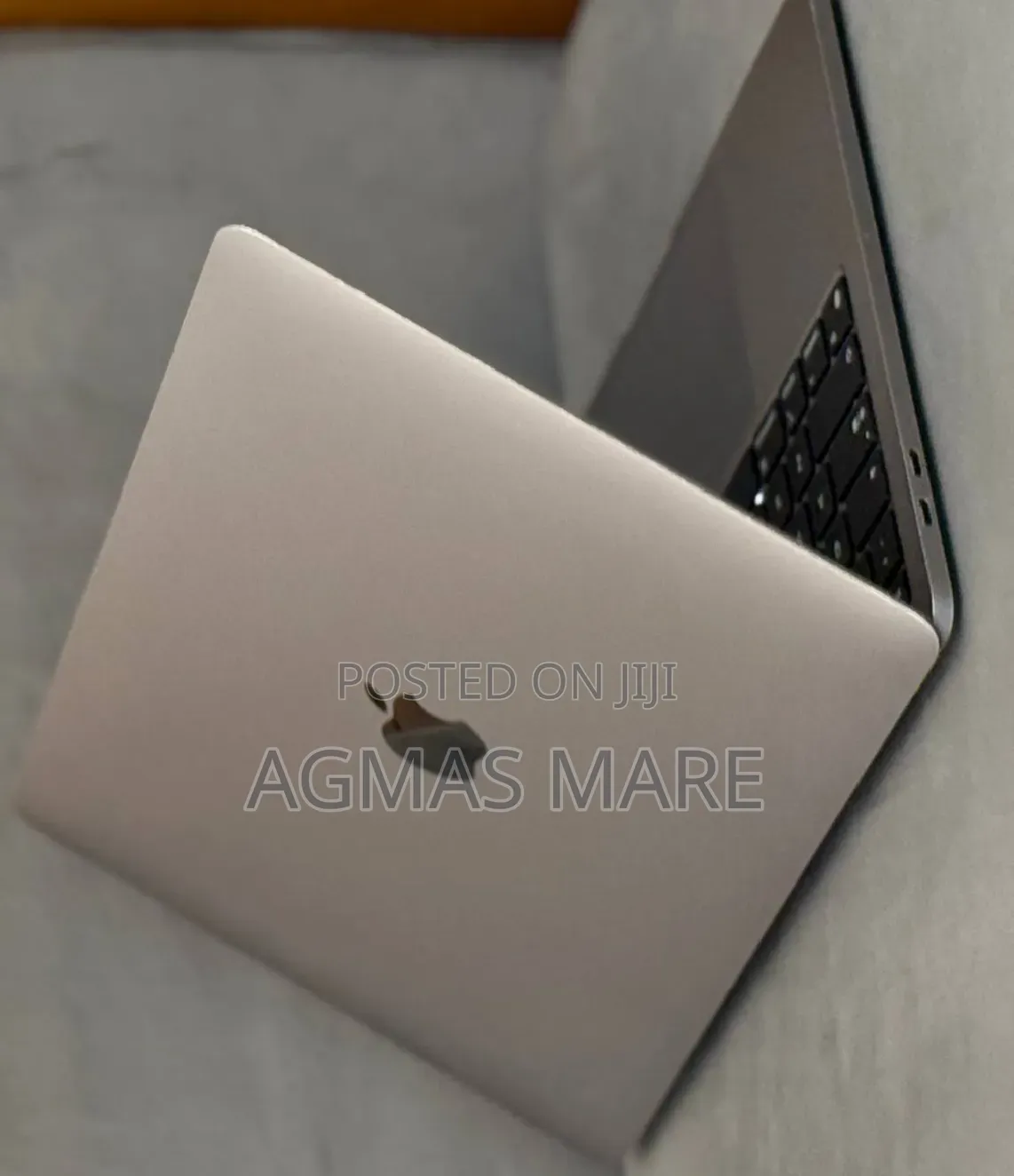 New Laptop Apple MacBook Pro 2020 M1 8GB Apple M1 SSD 512GB