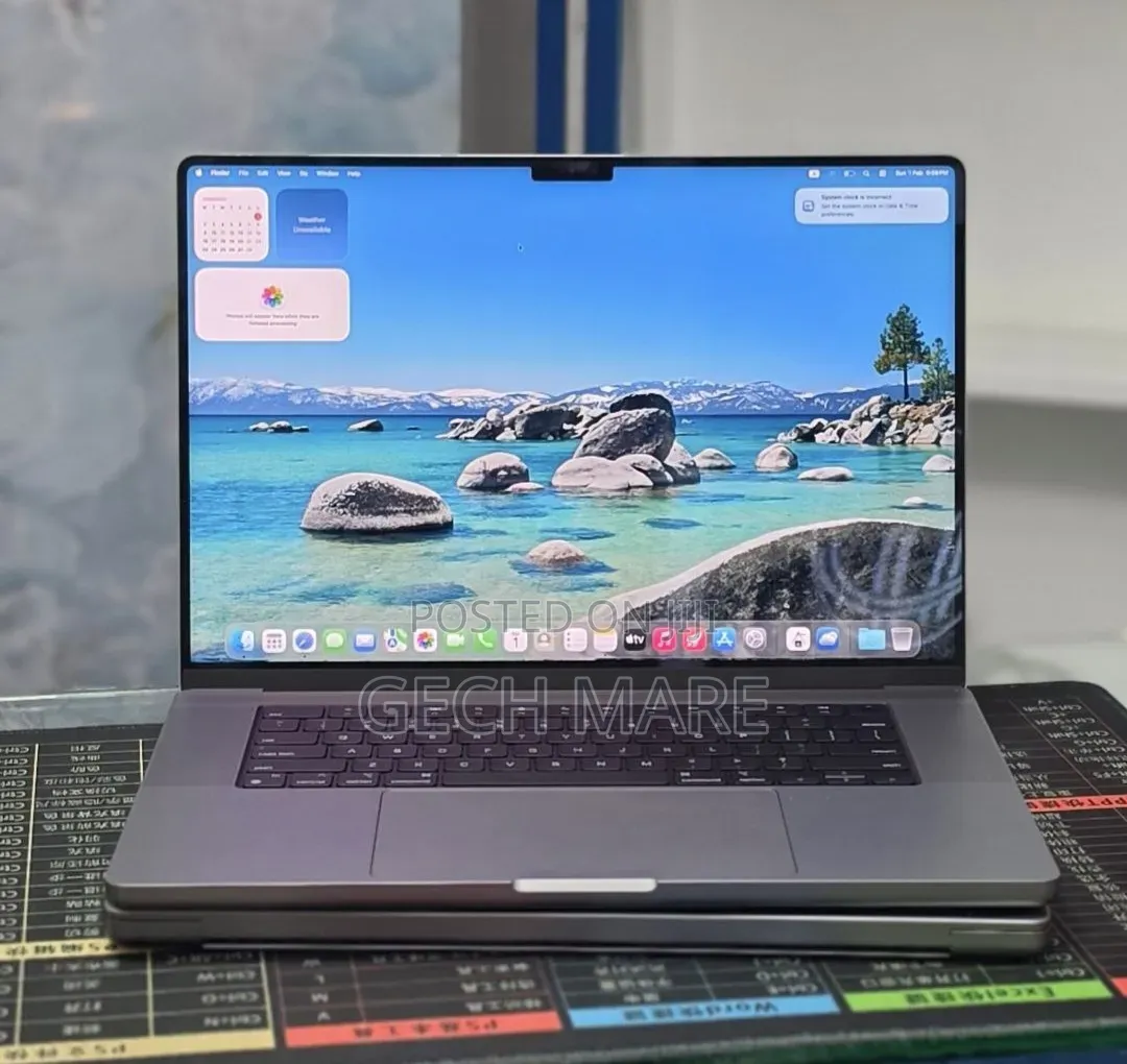 New Laptop Apple MacBook Pro 2021 M1 32GB Apple M1 Pro SSD 1T