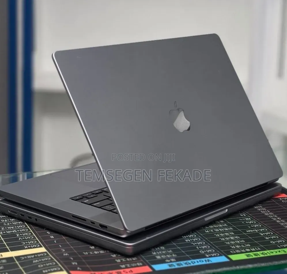 New Laptop Apple MacBook Pro 2021 M1 Max 32GB Apple M1 Max SSD 1T