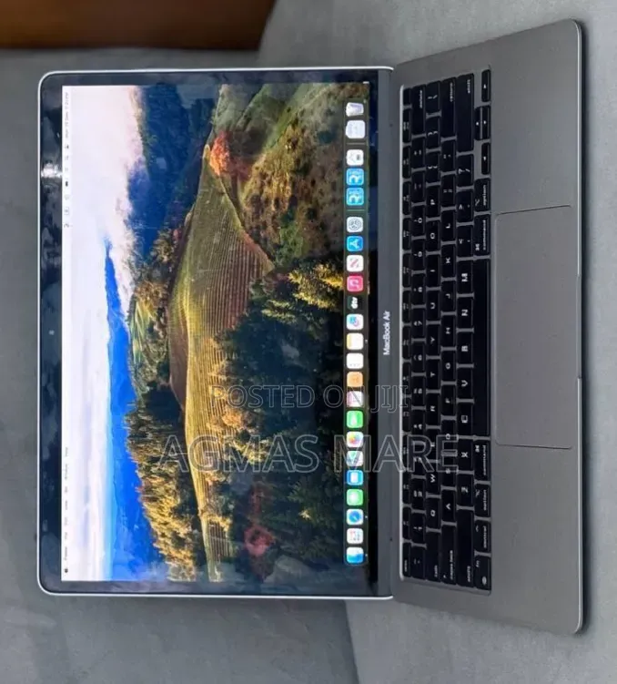 New Laptop Apple MacBook Air 2020 M1 8GB Apple M1 SSD 512GB