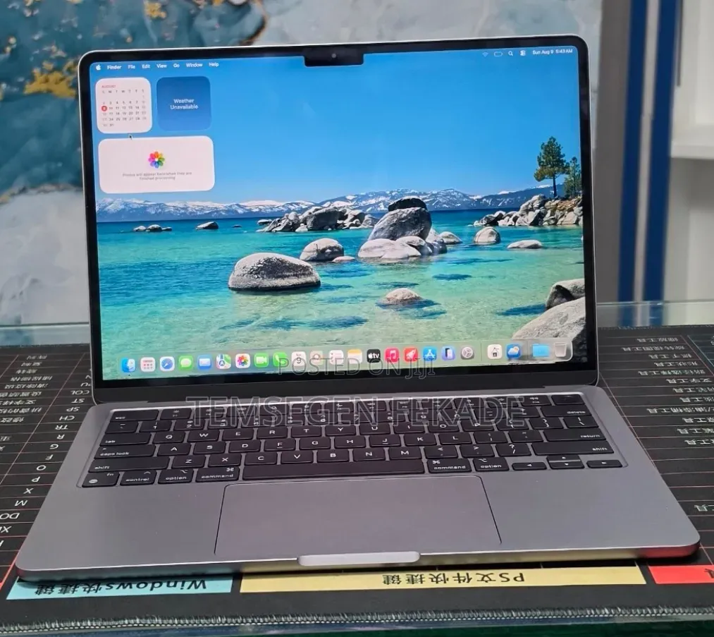 New Laptop Apple MacBook Air 2022 M2 16GB Apple M2 SSD 512GB