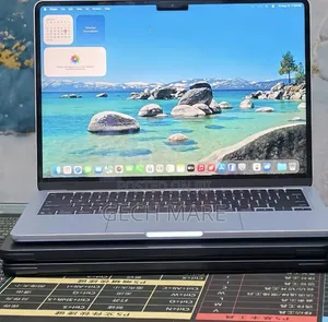 New Laptop Apple MacBook Pro 2021 M1 16GB Apple M1 Pro SSD 256GB