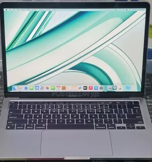 New Laptop Apple MacBook Pro 2022 M2 8GB Apple M2 SSD 256GB