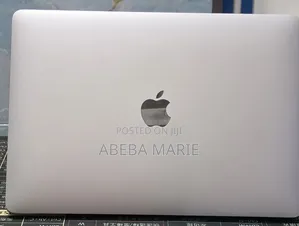 New Laptop Apple MacBook Pro 2023 M2 8GB Apple M2 SSD 256GB