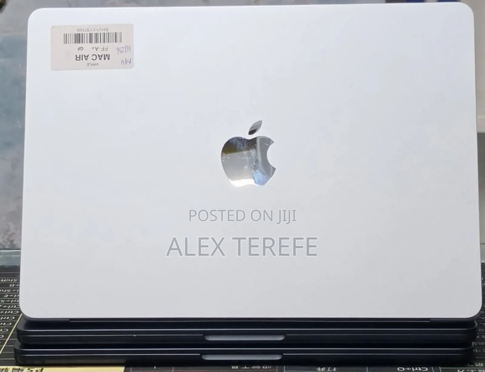 New Laptop Apple MacBook Air 2025 M4 16GB Apple M4 SSD 256GB