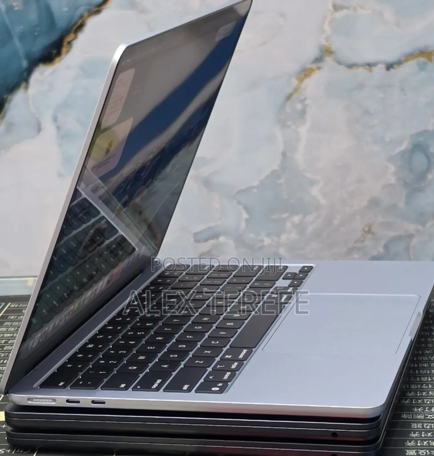 New Laptop Apple MacBook Air 2025 M4 16GB Apple M4 SSD 256GB