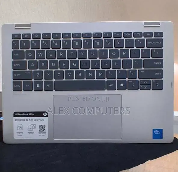 New Laptop HP OmniBook 5 14" 16GB Intel Core 7 SSD 512GB