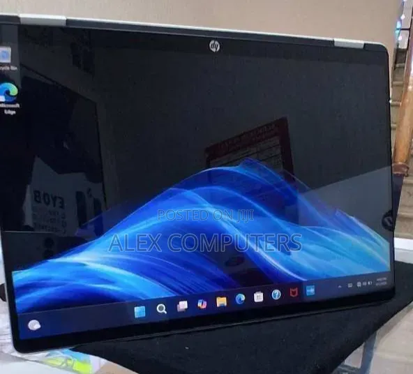 New Laptop HP OmniBook 5 14" 16GB Intel Core 7 SSD 512GB