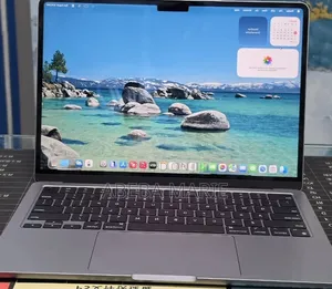 New Laptop Apple MacBook Air 2022 M2 16GB Apple M2 SSD 512GB