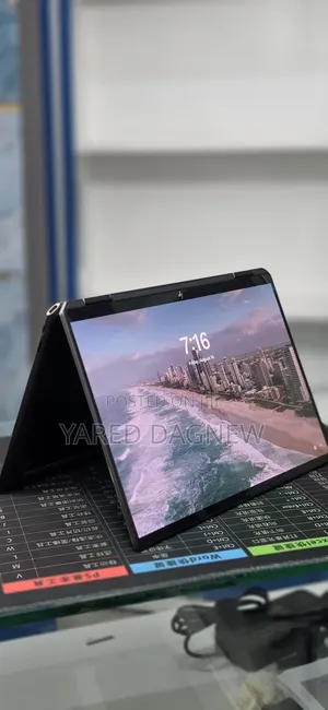 New Laptop HP Spectre X360 13 16GB Intel Core i7 SSD 1T