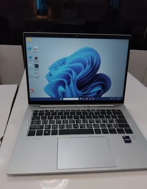 New Laptop HP EliteBook 840 G10 16GB Intel Core i7 SSD 512GB
