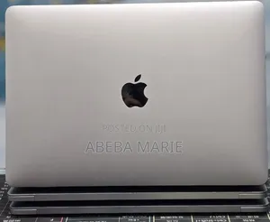 New Laptop Apple MacBook Pro 2020 8GB Intel Core i5 SSD 256GB