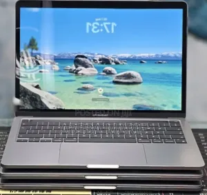 New Laptop Apple MacBook Pro 2020 8GB Intel Core i5 SSD 256GB