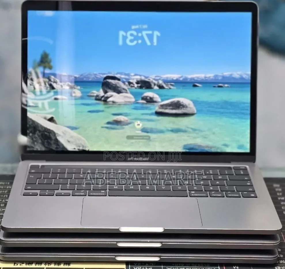 New Laptop Apple MacBook Pro 2020 8GB Intel Core i5 SSD 256GB